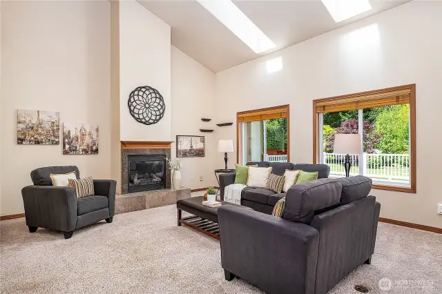 Looking left towards the gas fireplace.