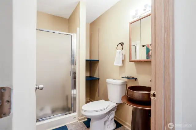 Upstairs 3/4 bath