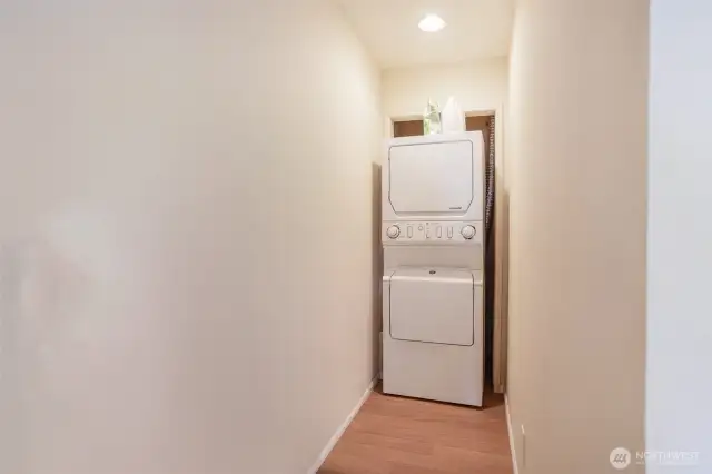 Washer & Dryer Included