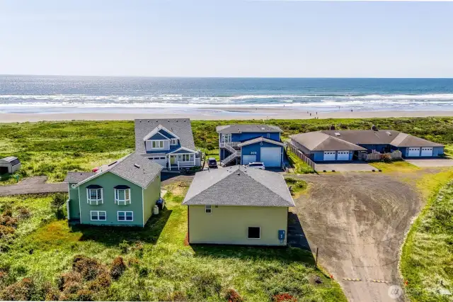 Private Culdesac with minimal homes.