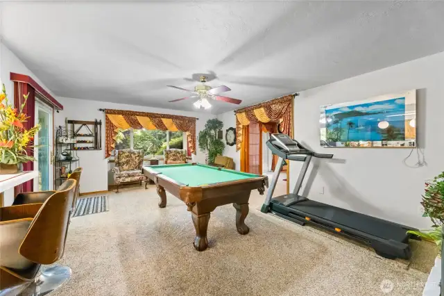 2nd Living Room