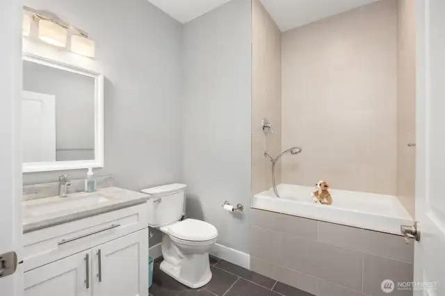 Dog spa & 1/2 bath
