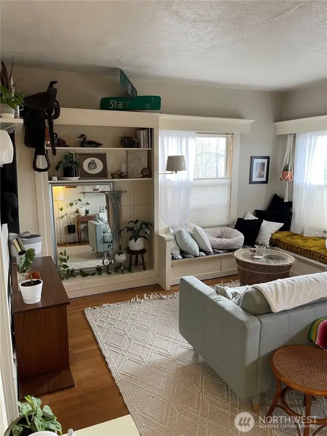 Apt D - Living area
