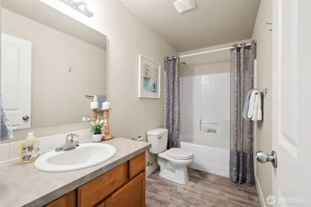 Full hall bathroom