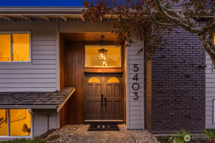 Updated exterior paint: 2025, front door hardware, and more!