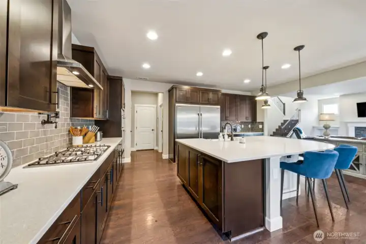 Gas range & double ovens