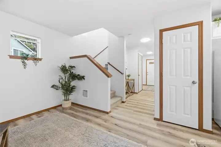 Open and inviting entry way