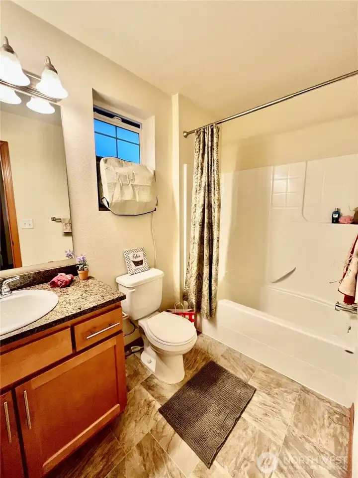 Well appointed 2nd bathroom