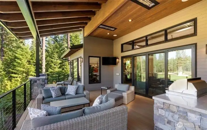 Photos, plans and elevations are from a similar home built by WoodRidge Custom Homes.  Photos, floorplans and renderings are for illustration purposes. Actual fit and finish will vary and may be customized by WoodRidge or the Buyer.  The photos may not accurately represent the actual condition of the homesite, or the home as constructed and may also contain options and upgrades which are not included in the sale.  Any stated dimensions and square footages are estimated.