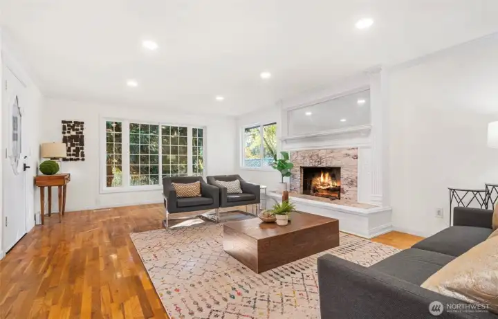 Light and bright living  room