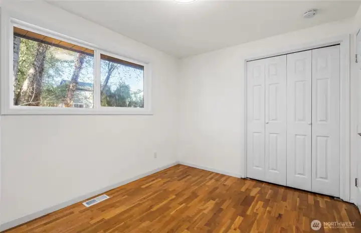 2nd bedroom  upstairs
