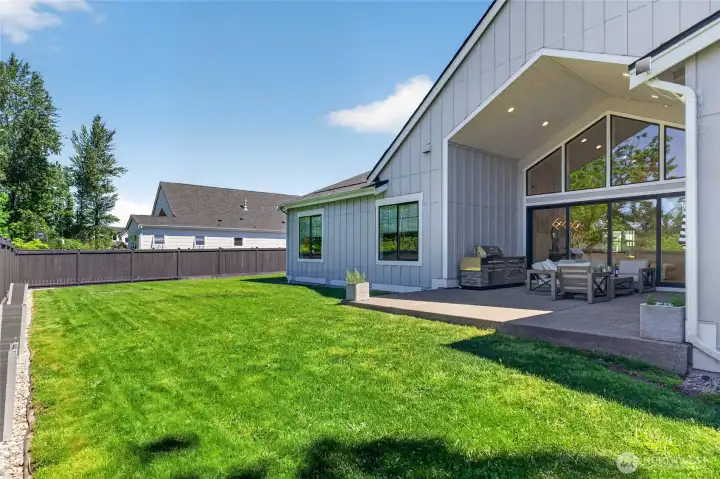 Spacious fully fenced backyard