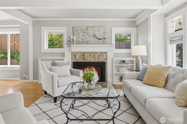 As you can see, windows are everywhere to let all the natural light in!