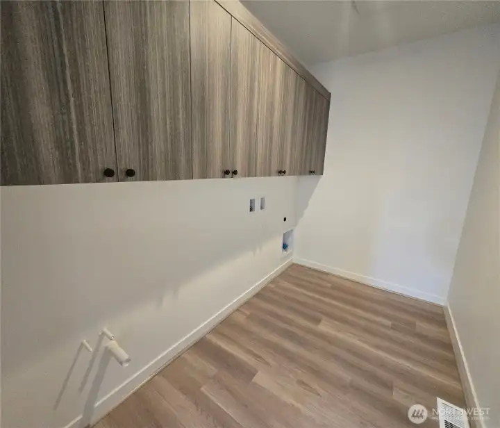 2nd floor laundry room