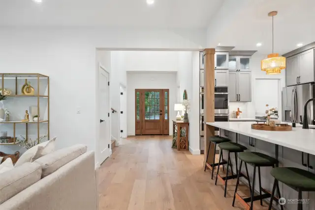 Miles of wide plank oak floors.