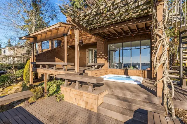 Covered back deck and hot tub