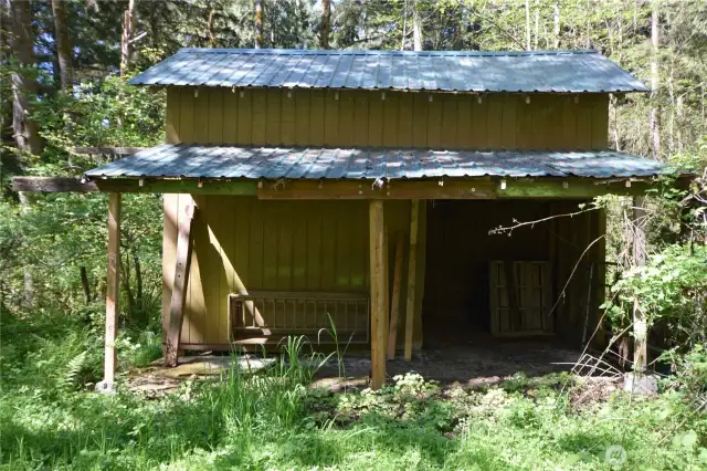 barn