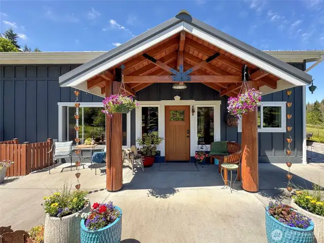 Front entry patio to enjoy the Beautiful Sunrises