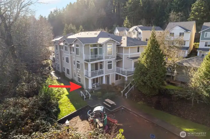 Corner Unit adding privacy and light!