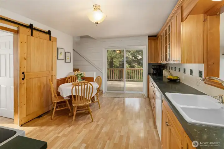 Nice sized eat in kitchen.