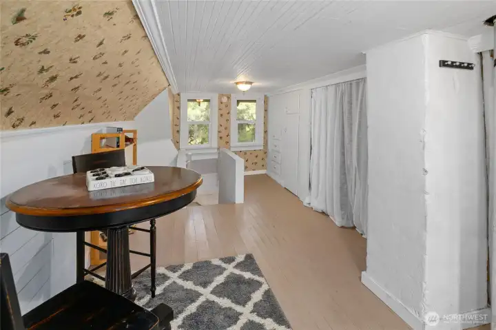 Loft space. Lots of storage up here!