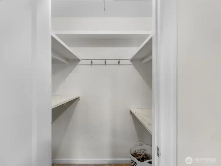 Big walk in closet in bedroom 2 Big walk in closet in bedroom 2