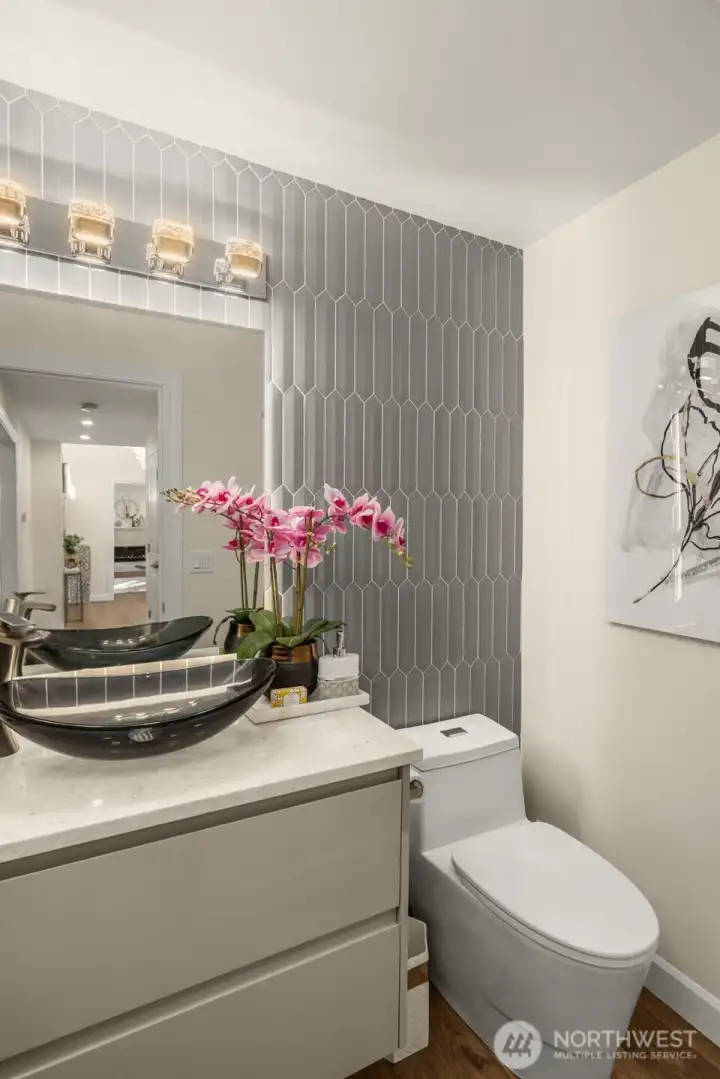 Powder room