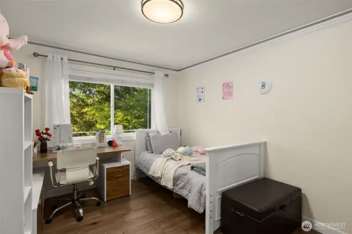 Guest bedroom