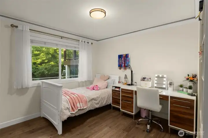 Guest bedroom