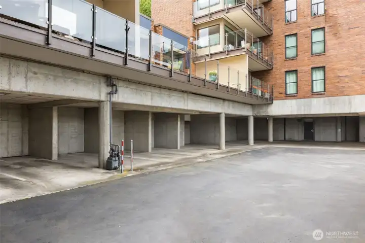 Large garage w/2 assigned parking spots