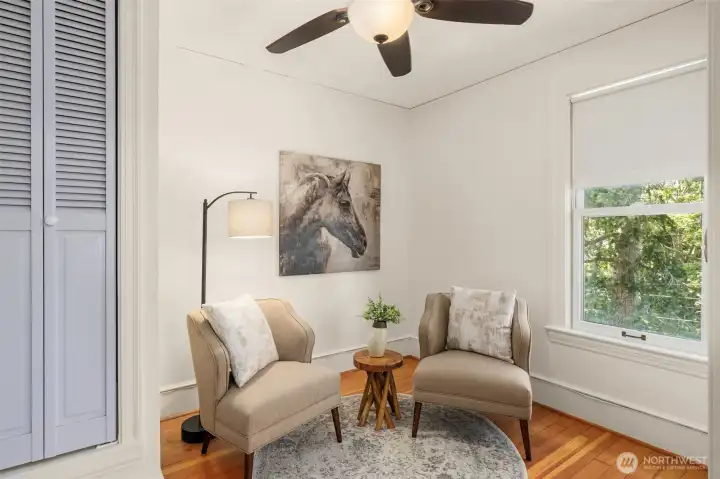 Bring your ideas to this space - dressing room, mini-office, nursery?