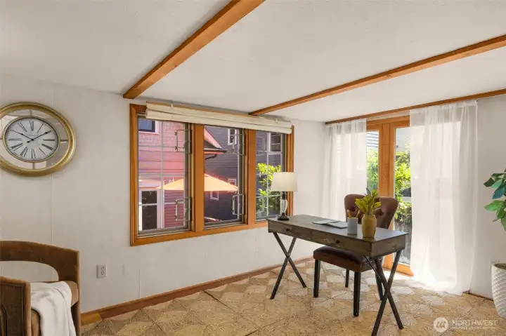 Second floor bedroom, office space, yoga room - you choose!