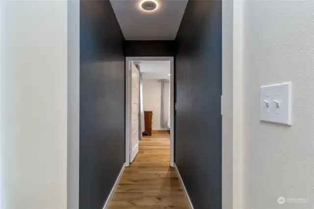 Hallway to primary bedroom.