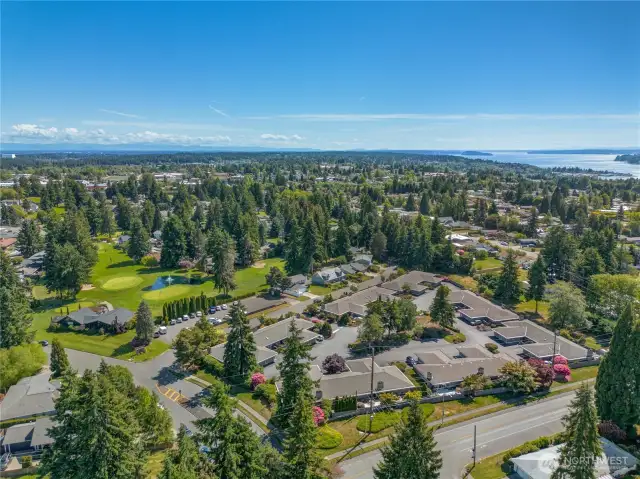 Aerial views and proximity to North Tacoma.