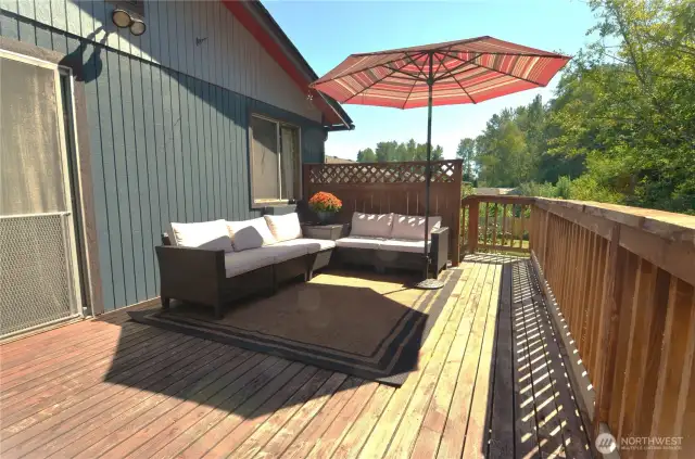Upper deck