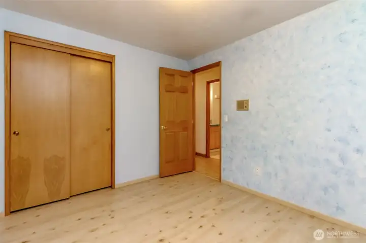 upstairs bedroom 1