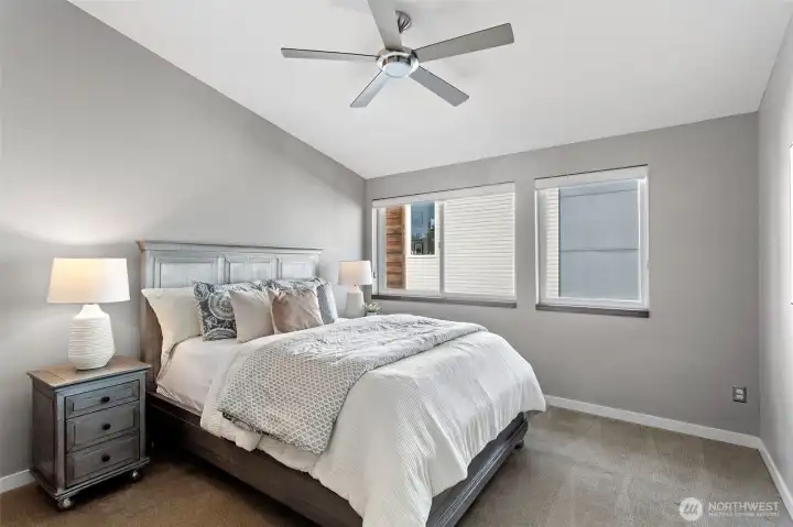 The 2nd upper bedroom - very spacious...