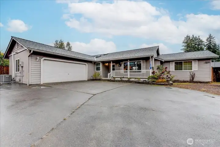 Rambler with RV parking in Everett