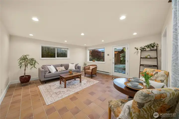 Basement bonus space with entrance/exit