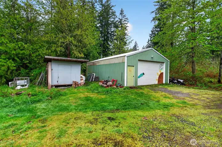 Outbuilding and Garage/Shop