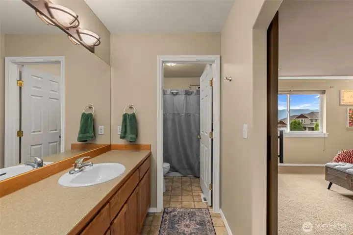 Primary bath