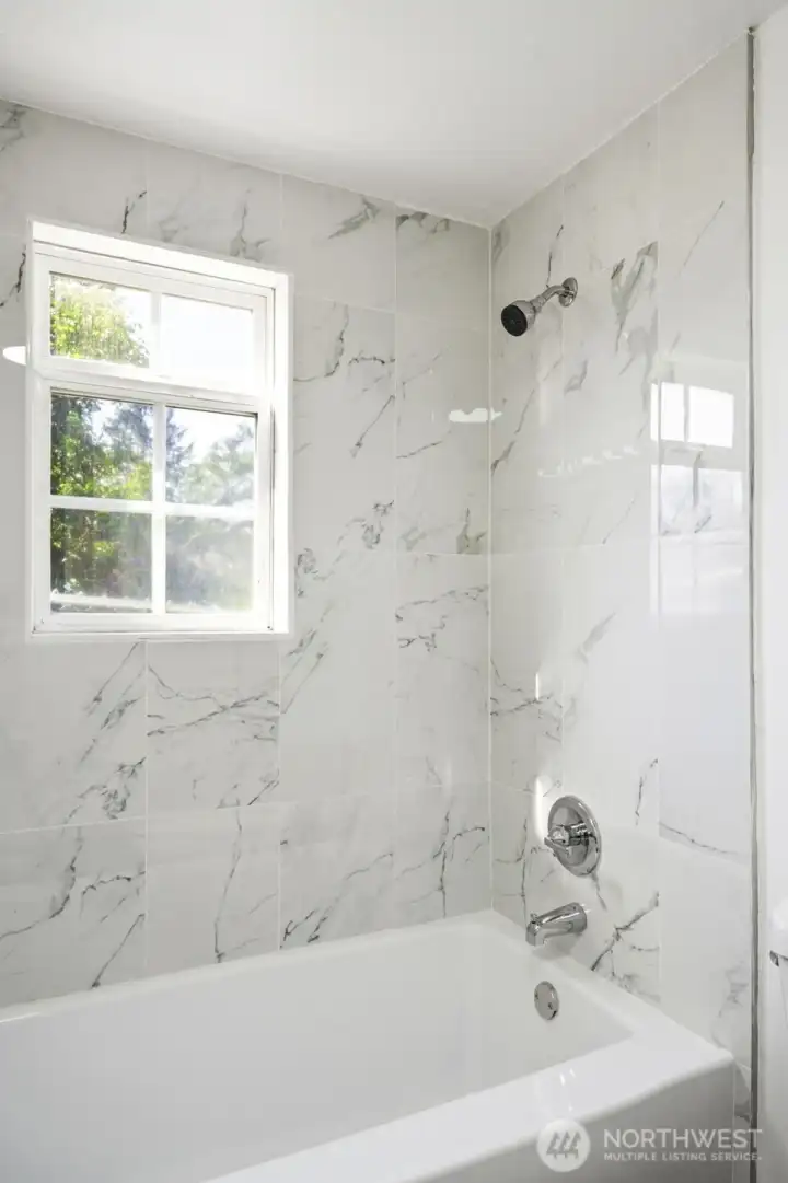Main bathtub