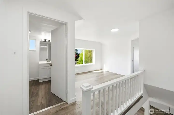 Loft/open space on 2nd level