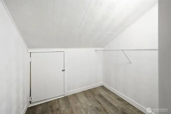 3rd bedroom closet
