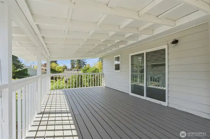 Master bedroom's balcony