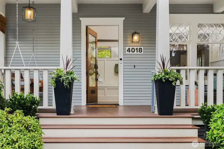 A warm welcome every time—clean lines, thoughtful details, and that sense of arrival the moment you step onto the porch. A warm welcome every time—clean lines, thoughtful details, and that sense of arrival the moment you step onto the porch.