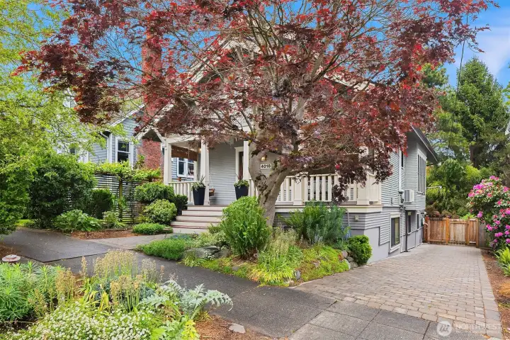 Rare for the neighborhood—off-street parking for 2–3 vehicles, complete with EV charging, offering both convenience and flexibility for everyday living. Rare for the neighborhood—off-street parking for 2–3 vehicles, complete with EV charging, offering both convenience and flexibility for everyday living.