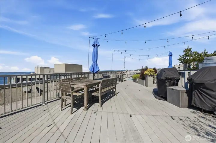 Why not have dinner on the deck complete with BBQ's! Why not have dinner on the deck complete with BBQ's!