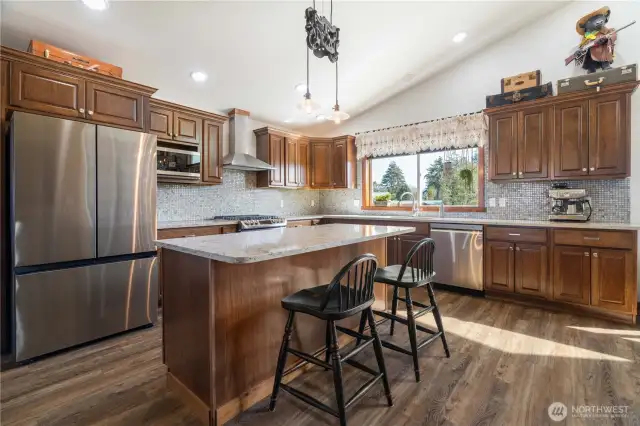 Light and Bright Kitchen