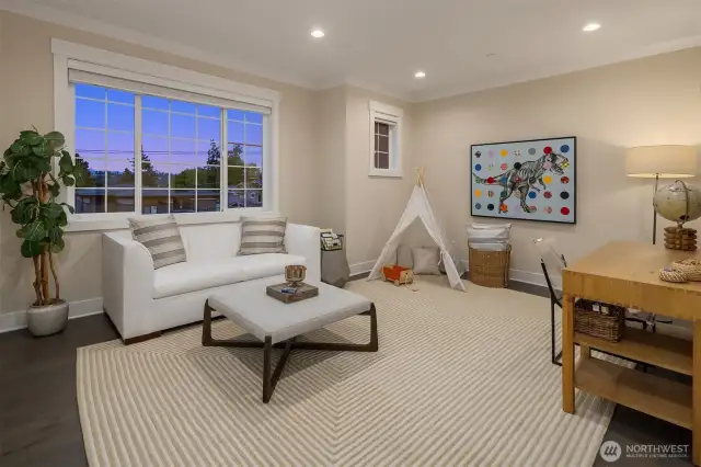 Upper level bonus room